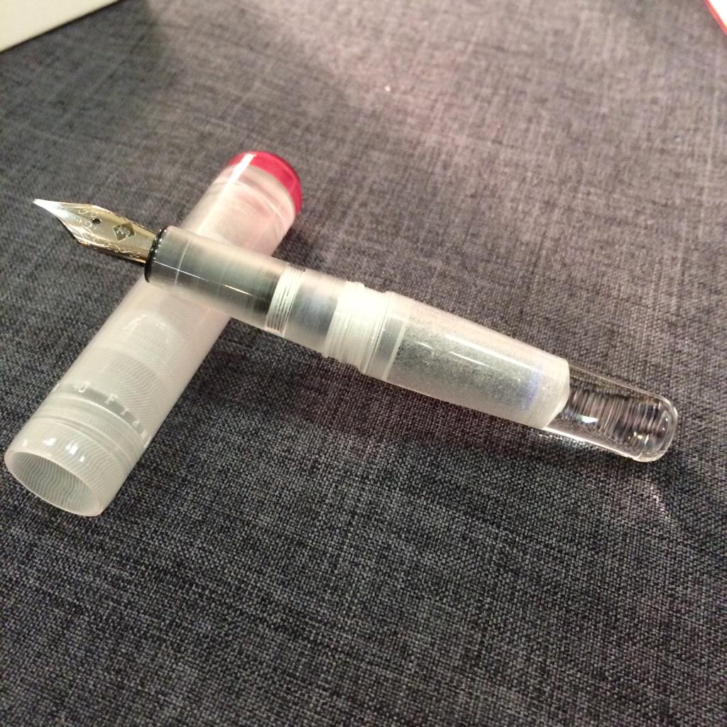 shireneb's tweet photo. Final pen acquisition is going to be mailed. Needs a clip. My 1st Franklin Christoph. @AtlantaPenShow #sassafling15 http://t.co/x4bj9lxWDN