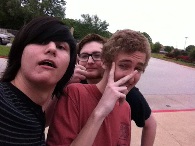 trashpuppi's tweet photo. This is what a feminist looks like. @BarbequeBentley #GHSwalkout http://t.co/dvbJDXcEF2