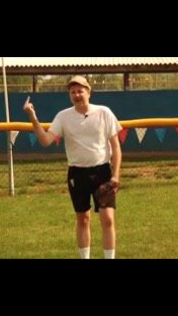 kadenlaxson_54's tweet photo. In honor of game day, S/O to one of the best in the game... 45 time all star... King supreme... KENT MURPHYYYY! http://t.co/rK3GjCt43G