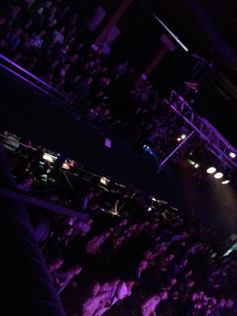 DaysEndeavour's tweet photo. Full up top and full downstairs- full house!!! Great turnout at @CommonWealNG's #CommonFest, #Glasgow! Very #proud http://t.co/WNoJpFfM5b