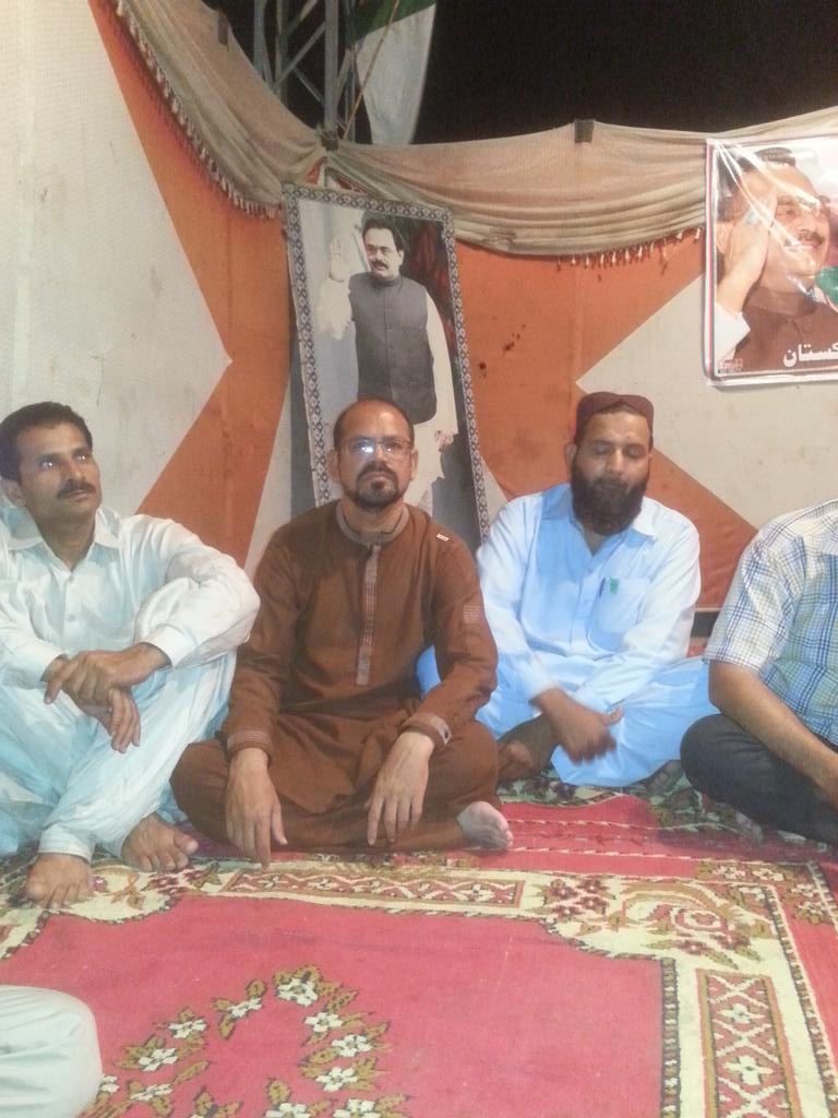 ImtiazAliMQM's tweet photo. 3.MQM Qasimabad Hyderabad 
#cantoment board ward 01 main election corner meeting 16.4 @abidghouri3 @QasimalirazaAli http://t.co/GuGNj59pYD