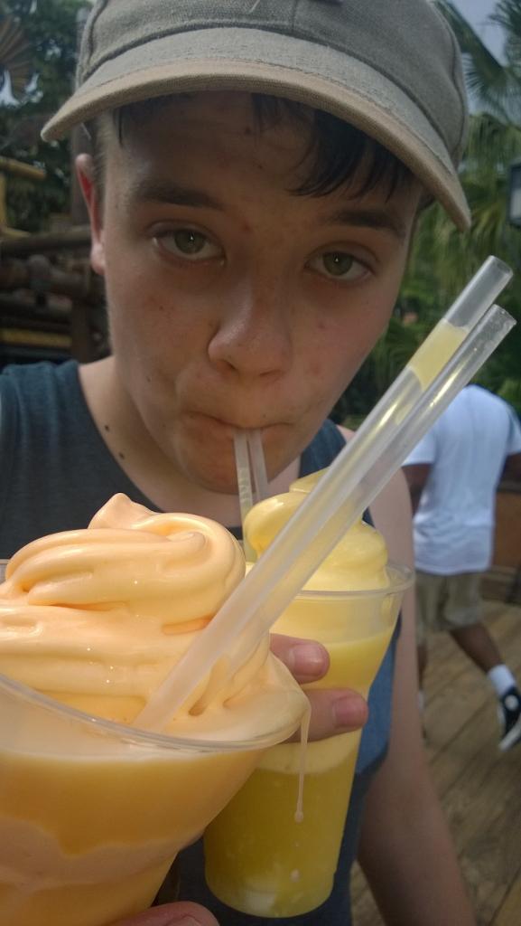 Costall's tweet image. Could just have one of these now #pineapplefloat #dolewhip #magickingdom with orange
