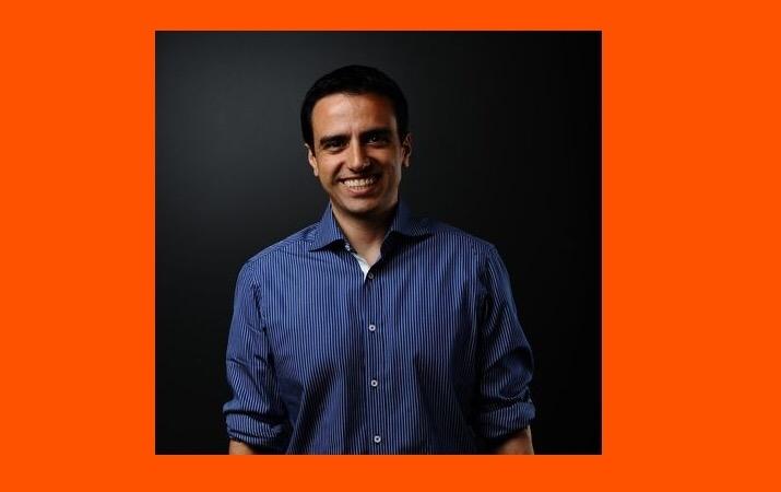 Iran_Style's tweet photo. #Iranian born @AmirMova of @twitter moves to @Spiceworks as #CFO! http://t.co/5T0gSeaZvt #jayhallberg #socialmedia http://t.co/jYDuoQFWb1
