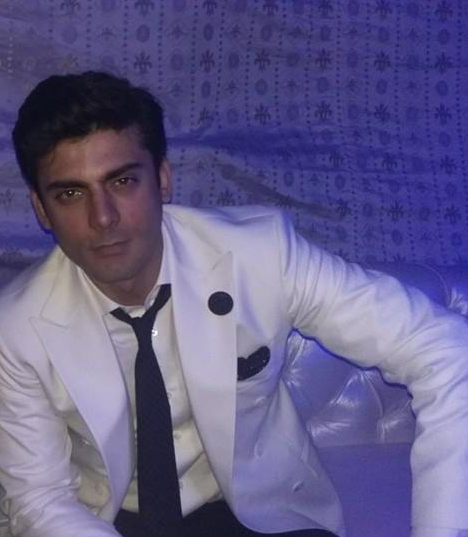 Gurpreet483kaur's tweet photo. "@HASNAAmoon: #FawadKhan #S6Launch http://t.co/N3lDVN0lXE" those eyes though 😍😍