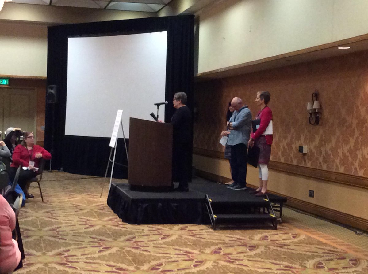 OregonLibraries's tweet photo. #ORLib15 Librarian of the Year: Ted Smith of Newport Public Library! http://t.co/0yD83IM7a2