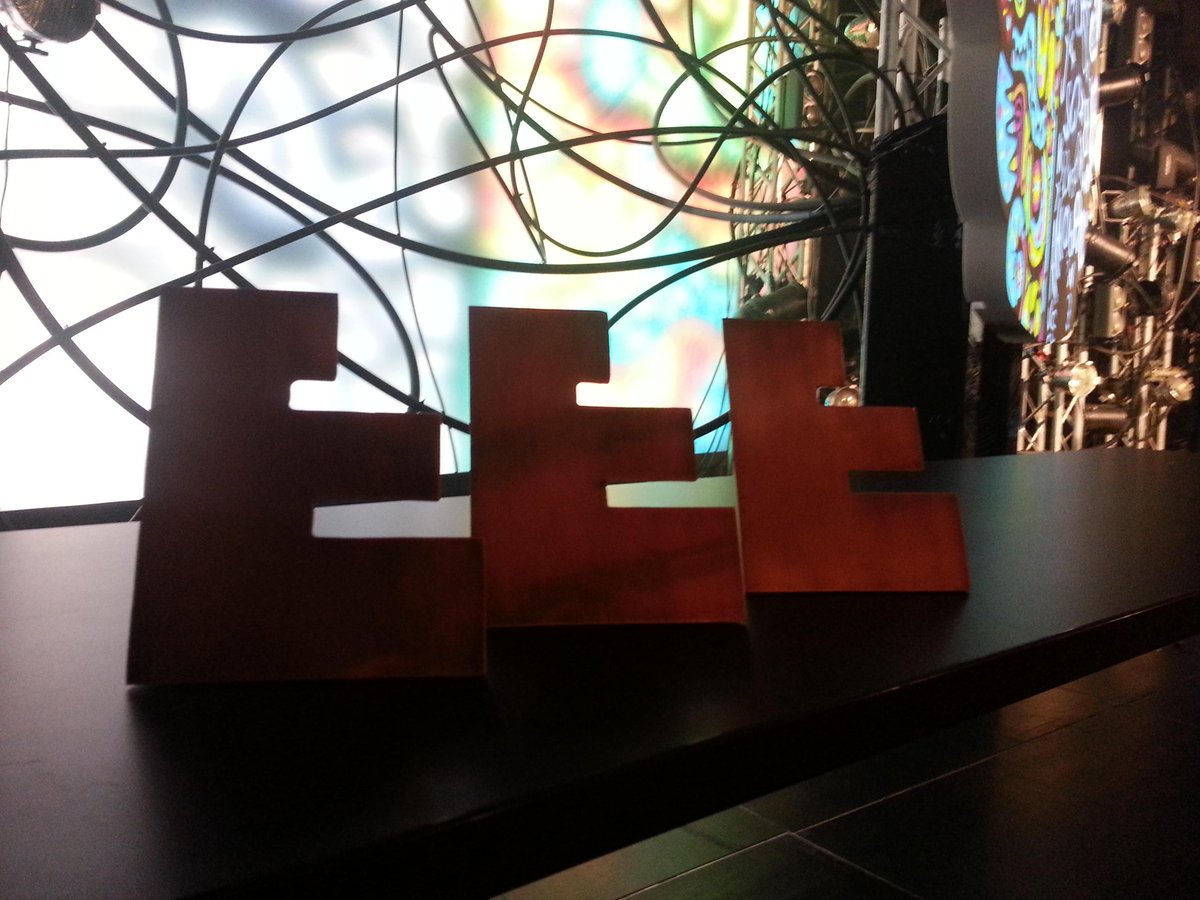 bruketa_and's tweet photo. 3 EFFIEkasne bronce! @zabaINFO Vremenski trezor, Podravka temeljci i @brlog za #gss404 wohoo! http://t.co/cvfEGfDyvH