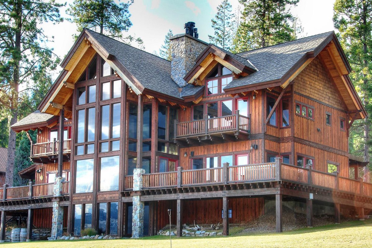 LuxuryHomesTSIR's tweet photo. Beautiful waterfront home in North Idaho http://t.co/xb5TYt0PnE #waterfronthomeforsale @TourFactory @SothebysOficial http://t.co/dPleLAmBB6