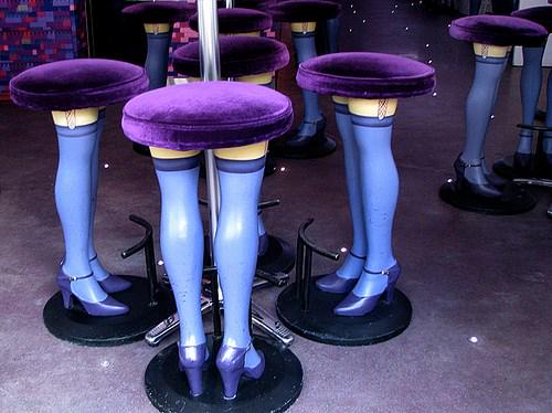 lecandibar's tweet photo. Ici, on prend soin de tout...même de vos fesses! #Tabourets #NextLevel http://t.co/Nt2sMMfIx9