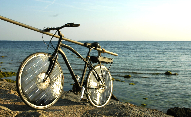 greenpeaceusa's tweet photo. Would you ride a solar-powered electric bike? http://t.co/UmLsBJQzdE http://t.co/4xt2LZ50ty