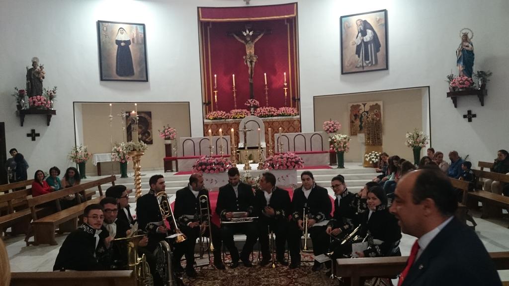 lapasiondesanlu's tweet photo. Presentado cartel bendicion maria stma de las Nieves Parroquia La dehesilla  @amoryhumildad1 @amsresurreccion http://t.co/lr2cjNIL8s