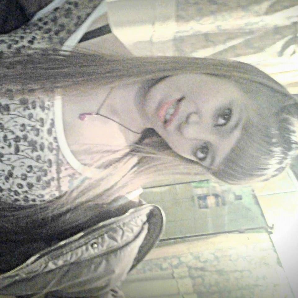 LaPuquiita's tweet photo. dime si me quieres todaaaaaaavia ♪ ♥ http://t.co/HpOKzjmJ3T