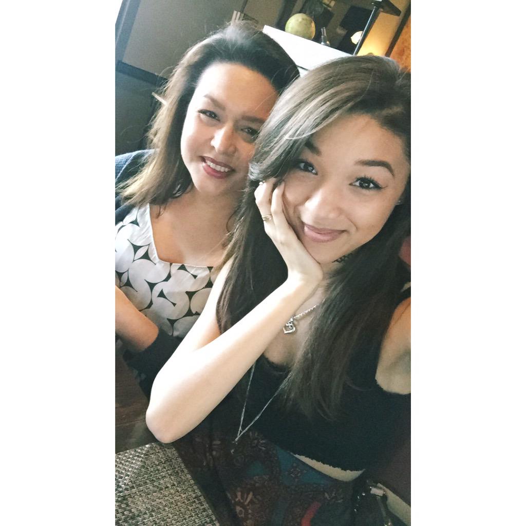 Gabrielle Elyse on Twitter: "Momma's a beaut... Ain't she? 💖🌷 http://t