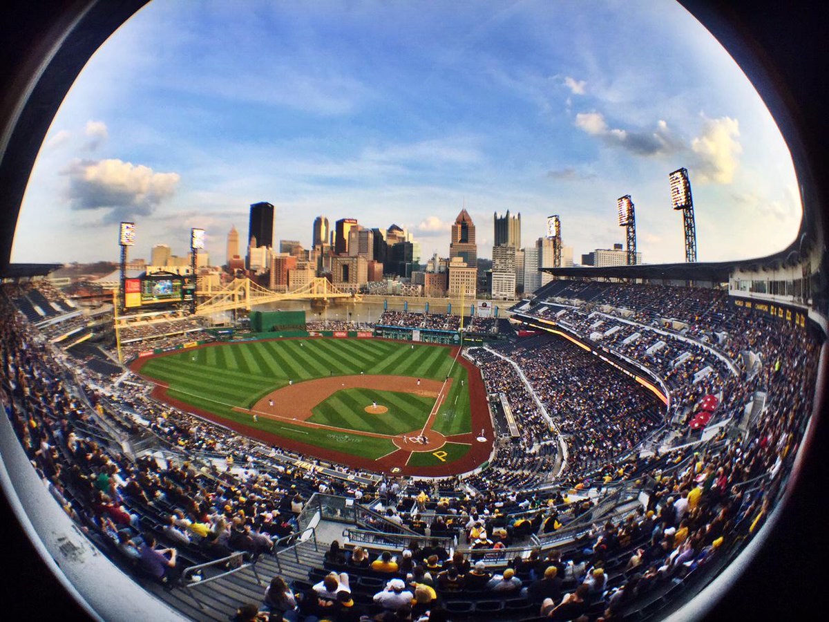 MLB tweet picture