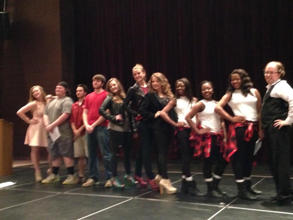 MurphyJmurphy2's tweet photo. Shout out to all the talented students who showcased skills at EHS New Tech Talent Show #callmeimpressed #EHSpirit http://t.co/WBNuDHZPtT
