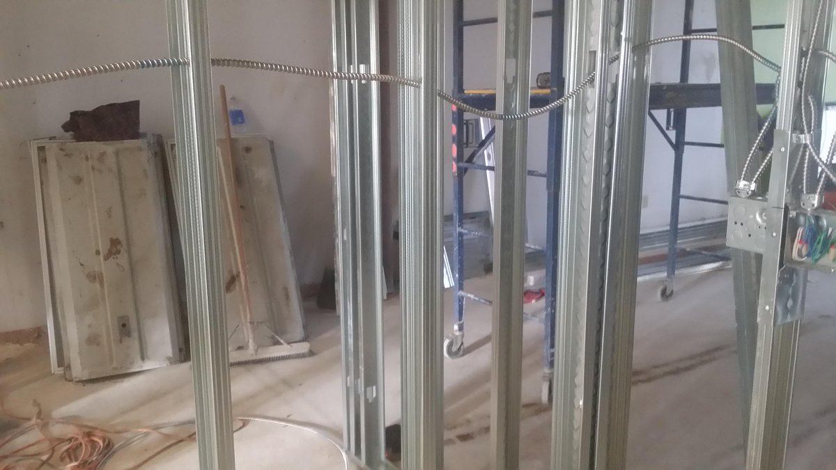 dlitesNorthATX's tweet photo. Update: foundation work complete. Utilities are being routed inside the walls. Safe money is on a May opening. http://t.co/DwA4HBW9rH