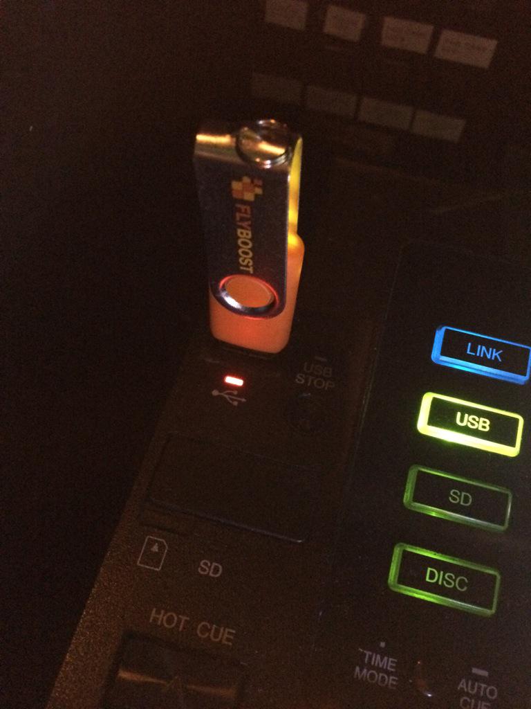 DVJDeano's tweet photo. @FlyboostApp swag been used #TeamFlyboost #deepcandyshop http://t.co/fl0TcqXPKO