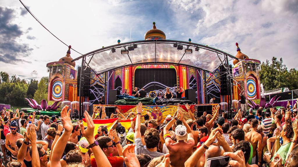 MKMDirty's tweet photo. #NP - Don't Look Down (@Steerner Bootleg) @MartinGarrix Feat. @Usher
#HOF064
http://t.co/bJN4cZ9N9t
#PureRavers http://t.co/WkQpG9JRdh