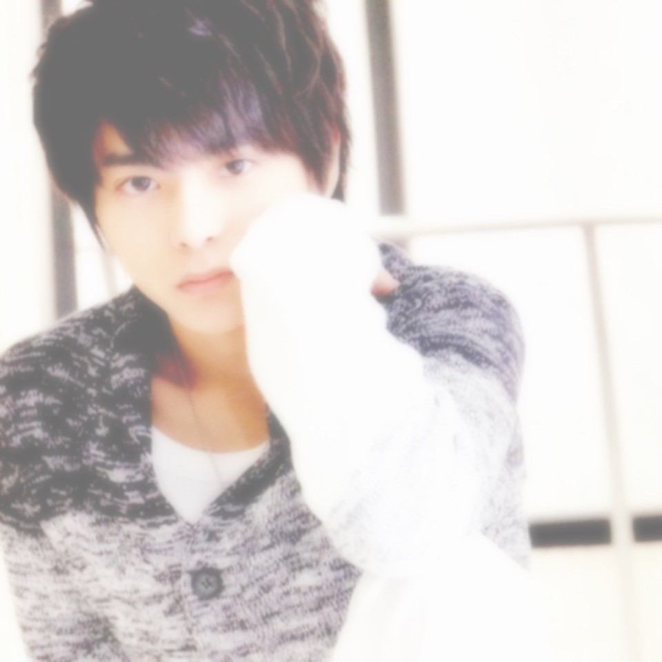 sato_sho_5's tweet photo. 友達募集,　

佐　　ねぇお前さ,僕の事ずっと

藤　　　　　　見てたよね?

♕　也…,　恋と云うのは恐い物

勝　　僕の事好きなの?　

利　　馬鹿じゃない?
　　　お前とは付き合わねぇよ

#RTしたnrさんで気になった人お迎え http://t.co/5gkD9ycnMC