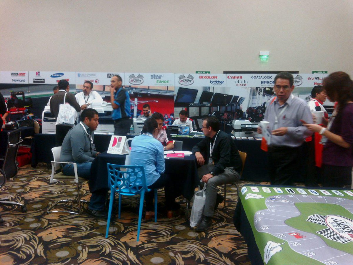 SUNDEAmerica's tweet photo. Ahorre más del 70% en la compra de computadoras para punto de venta. SUNDE en Expo Azerty 2015 Monterrey, N.L. http://t.co/ybo8McpBUJ