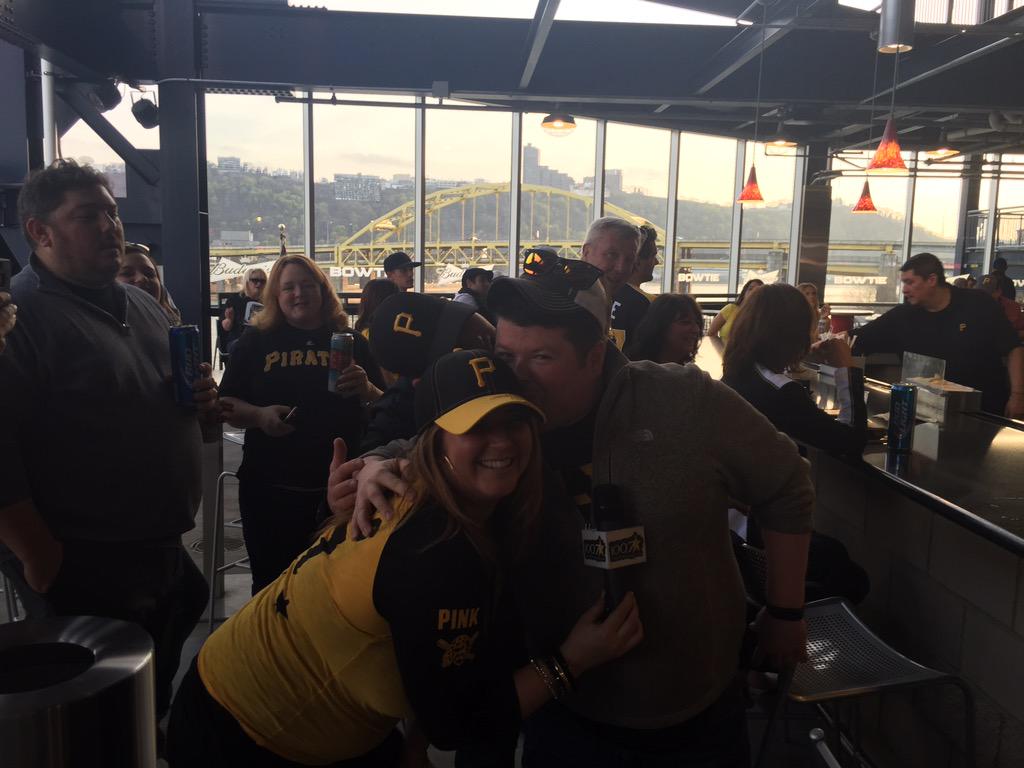 LindsayyOnAir's tweet photo. Having a randomn three way kiss at the BowTieBar? #LetsgoBucs #Yinzerish  @j_borello @corydesimone20 @StarPittsburgh http://t.co/L3CXvtTurF