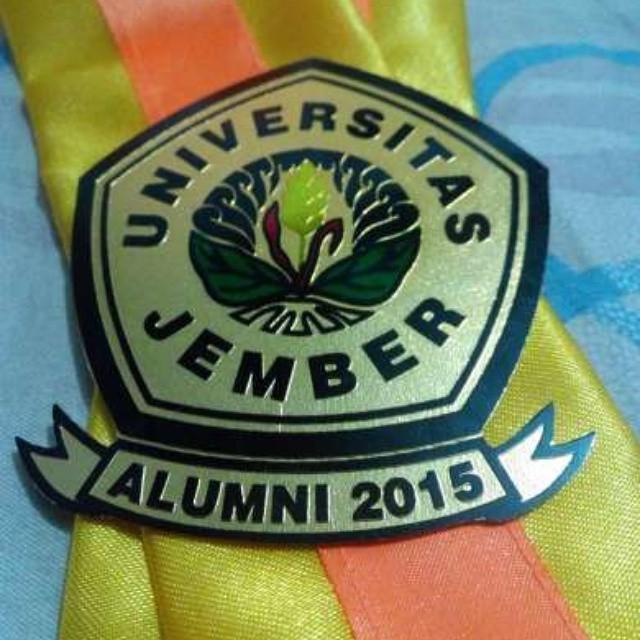 Selamat bagi para wisudawan yg berhasil menjadi Alumni 2015 .

Tetap kreatif dan mempunyai semangat utk bekerja man…