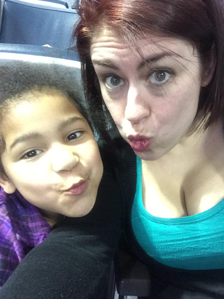 MelissaZydzik's tweet photo. @mkeadmirals #NSBFanPic  #butfirstletmetakeaselfie #hockey #Milwaukee http://t.co/RtypdabNX9