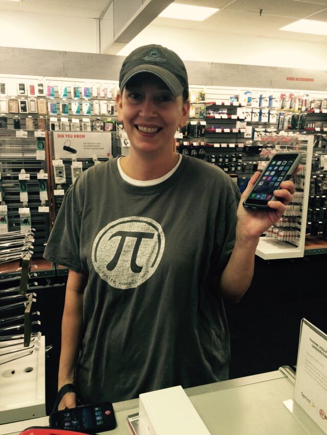 sprintstorefern's tweet photo. Jennesy with her new iPhone 6 and OtterBox! #Sprint #sprintguy4life #Apple #iPhone6 #happy #willingtorecommend http://t.co/j0HuhidM2Y