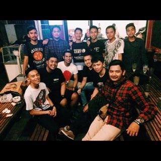 We are familiy <a href="/GriffonsArmy/">Griffon's Army</a> Banjarmasin