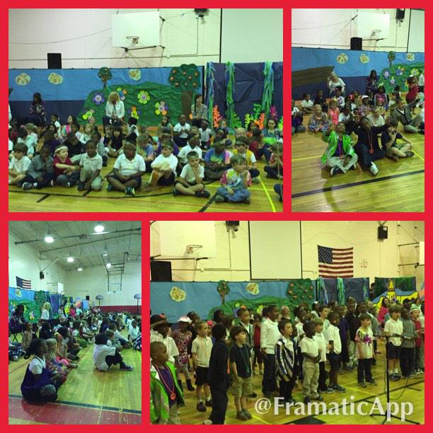 aecc_cubs's tweet photo. kindergarten musical! #Beatles #YellowSubmarine #AeccCubs http://t.co/KDi964M3SX