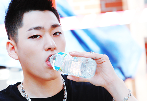 MXICOBBC's tweet photo. Oigan, sí <3 #MexicoWantsBlockB #4YearsOnTheBlock http://t.co/wv6xRHHnh8