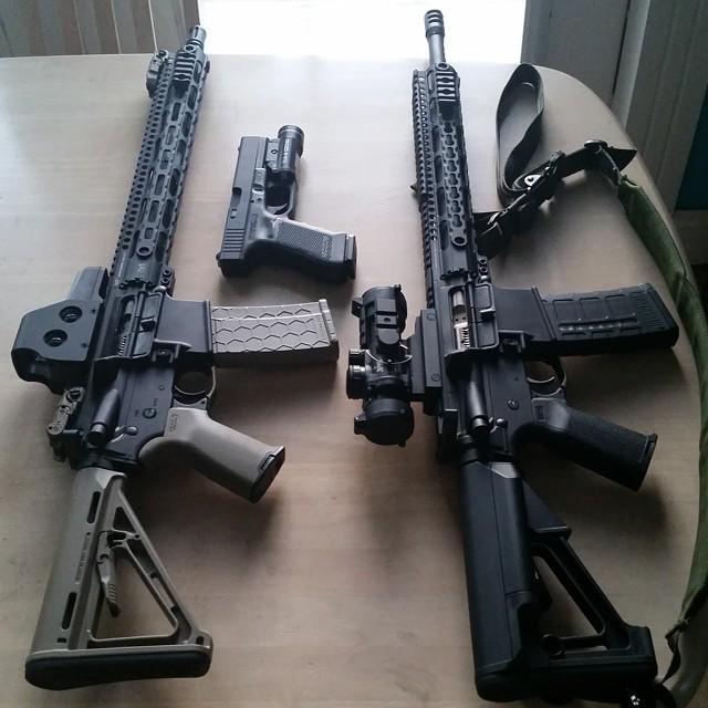 SpartanArmsLV's tweet image. I like to lay em here and then youtube reviews... (even some ive seen multiple times 😂 #shtfready #wethepeople #2a …