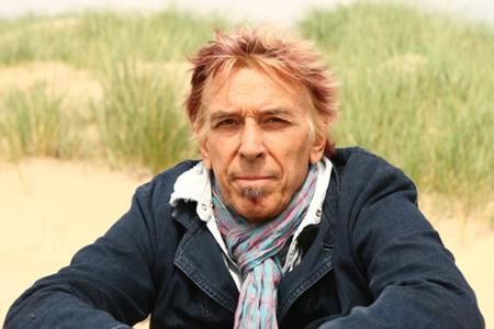 RoughOutRock's tweet photo. #JohnCale, 2015 http://t.co/mZuLKqW5NL