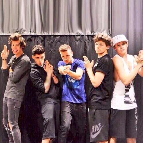 miu__1D's tweet photo. 最近リムられる😢💦

ってことで……

#RTしたDirさん全員フォローする 
#DirさんはRT
#Dirさんと繋がりたい http://t.co/nfSV07Pbv5