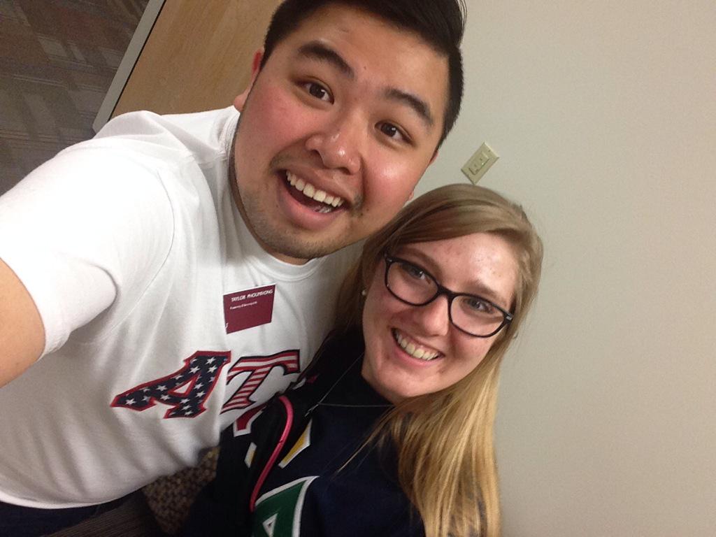 SarahScrannie's tweet photo. #SIUGreekWeek2015  @SIU_IGC http://t.co/amygUDEiRc