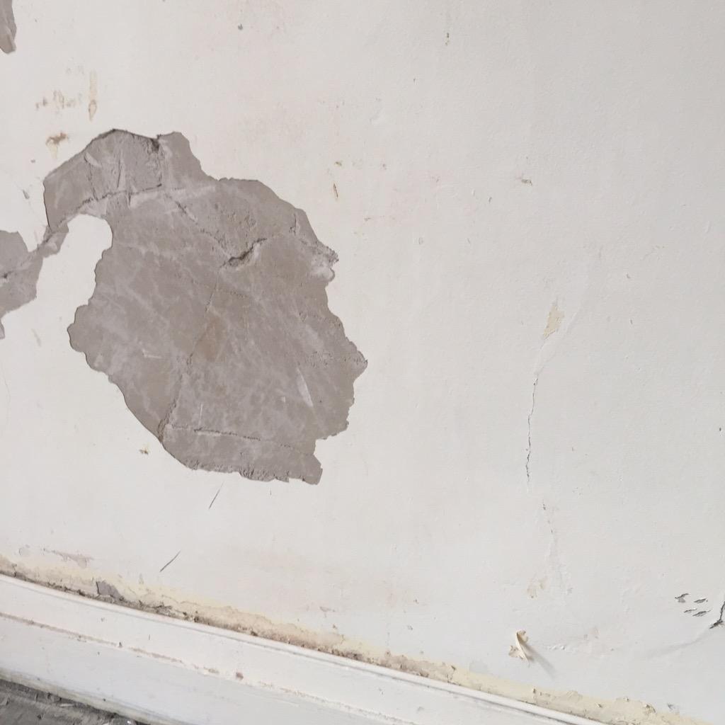 smjoiners's tweet image. on a job stripping wall paper . Left some unusual images