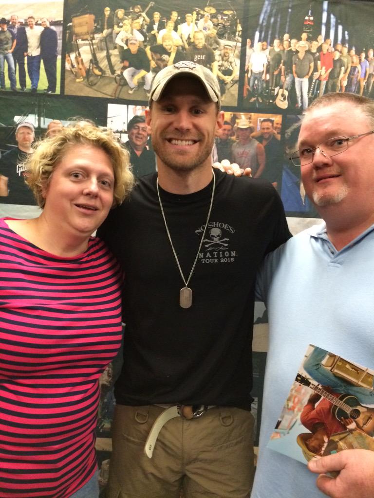 Aaron Glass tweet media