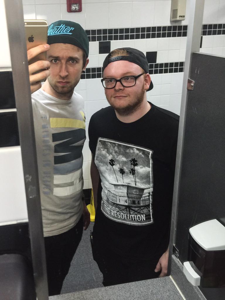 featherofficial's tweet image. Representing the 312 with @BabyBearDrums: @TheResolutionIL @7MIHband