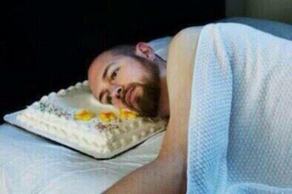 ComedyOnIy's tweet image. When you&apos;re proud of something and nobody cares