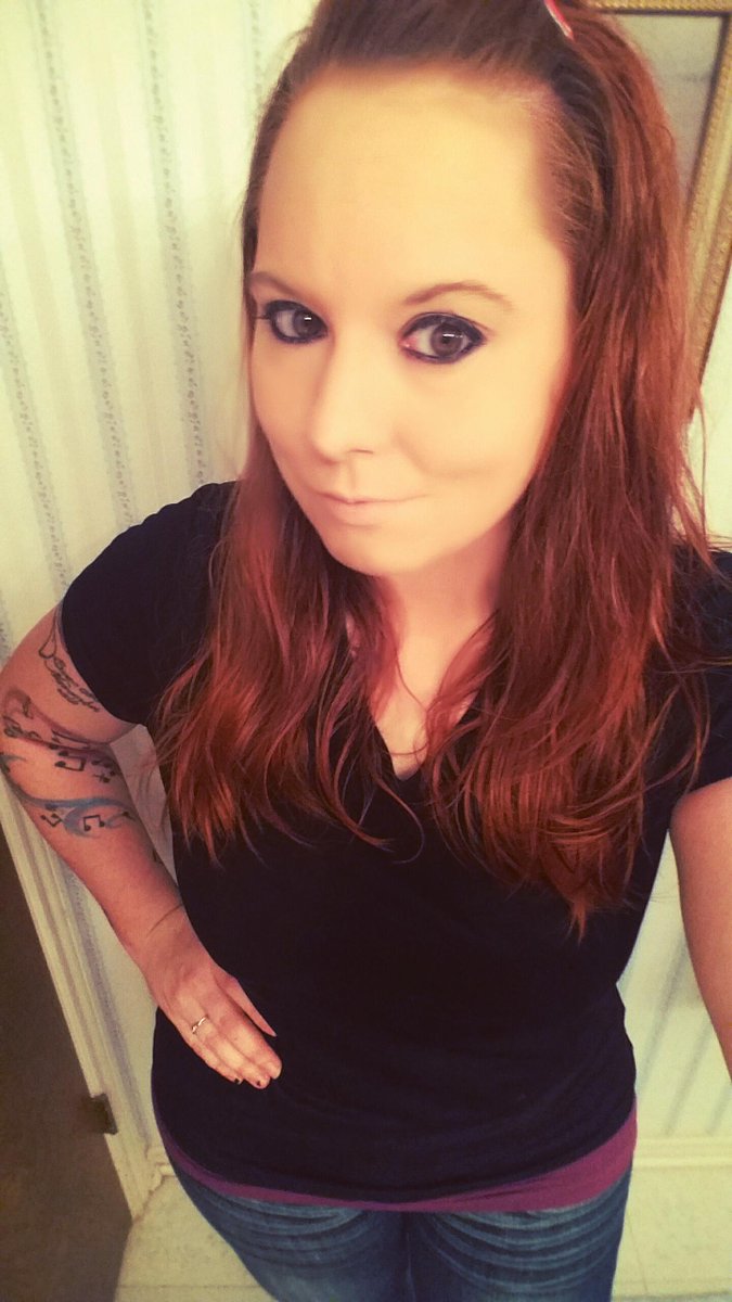 The_Smashley's tweet photo. #redhairdontcare #gingerchick #redheadsrule #TattooedRedhead http://t.co/1T9jfAOgf8