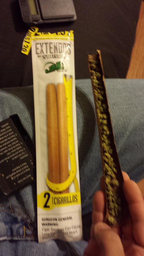 J_Wilson0's tweet photo. Smoking the latest and greatest http://t.co/h8KsNUgcV4