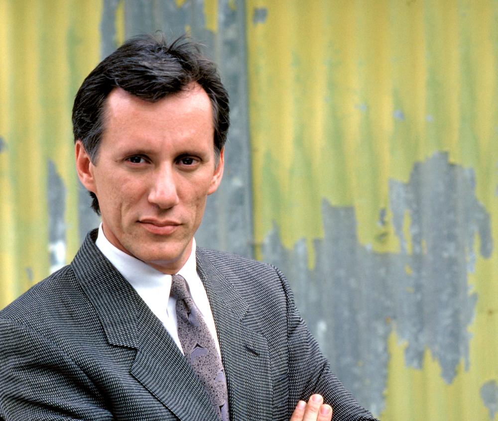 Sábado de cumpleañeros molones...
Happy Birthday, James Woods!! 
