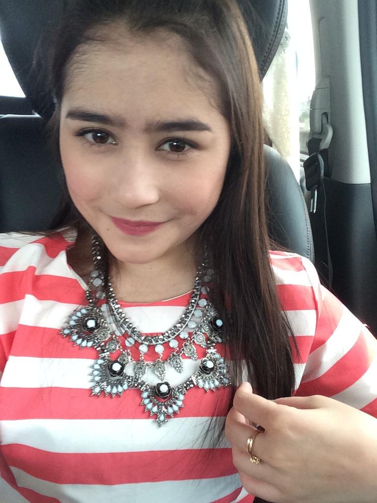 Haiiii selamat siang prillversku!!! jangan lupa vote aku terus ya di sctv music award muahh