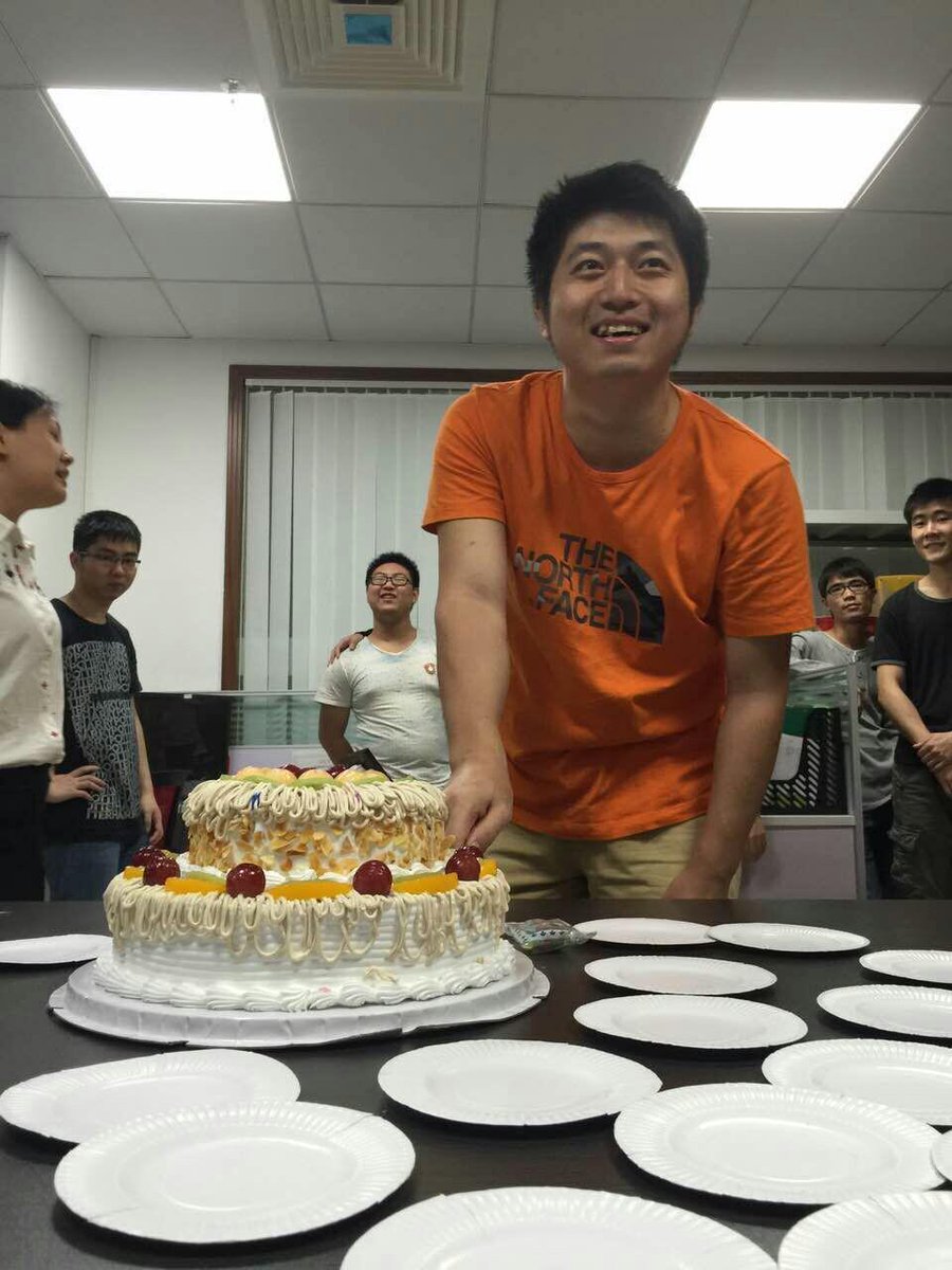 coilmasternet's tweet photo. We got 2 workmates on birthday.
HaHa,,I like eating free cake
#vaping #vapelife #vapemail #vaporizer #retailwebsite http://t.co/dHdUGyHgXx