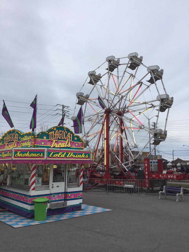 #Scarboroughfair come on out for #rides #games and #candyfloss Midland and Eglinton Dollarama.  <a href="/LoveScarborough/">Love Scarborough</a>