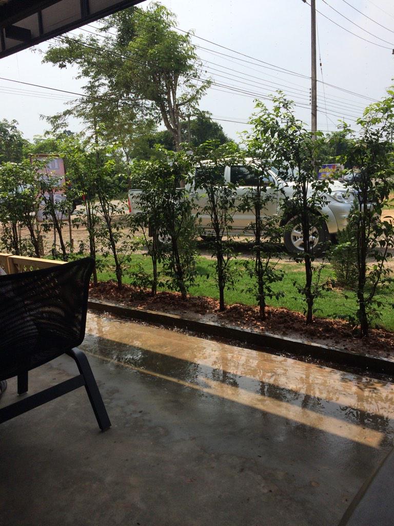 GaRaGiG's tweet photo. Boom coffee @Rayong http://t.co/3wlOZnkZBJ