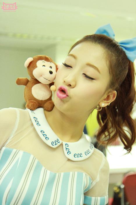 SornTHfanbase's tweet photo. [Official Fan Cafe] 2015.04.15 #CLC #SeungYeon @ MBC Music Show Champion #C_Diary http://t.co/IvR3kaqdWD