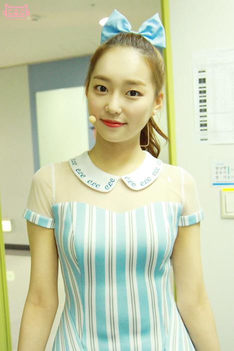 SornTHfanbase's tweet photo. [Official Fan Cafe] 2015.04.15 #CLC #YeEun @ MBC Music Show Champion #C_Diary http://t.co/QUNoFOa5zT