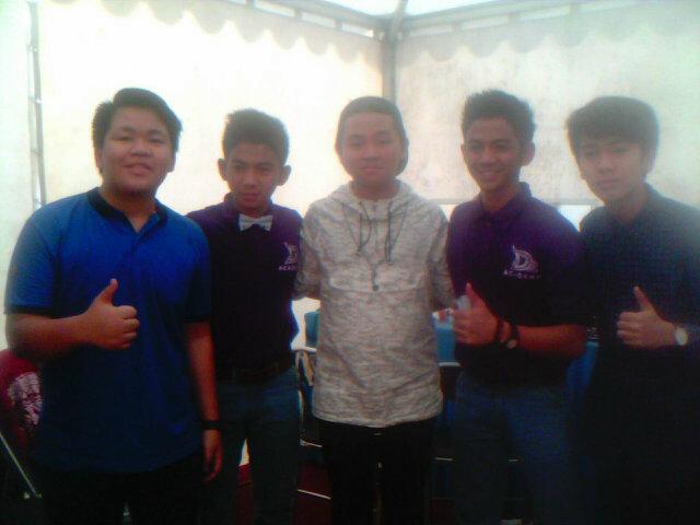 RIZKIRIDHO DAN CJR TAMPAK KOMPAK DAN BERSAHABAT, FANS NYA JUGA HARUS YAAA<3