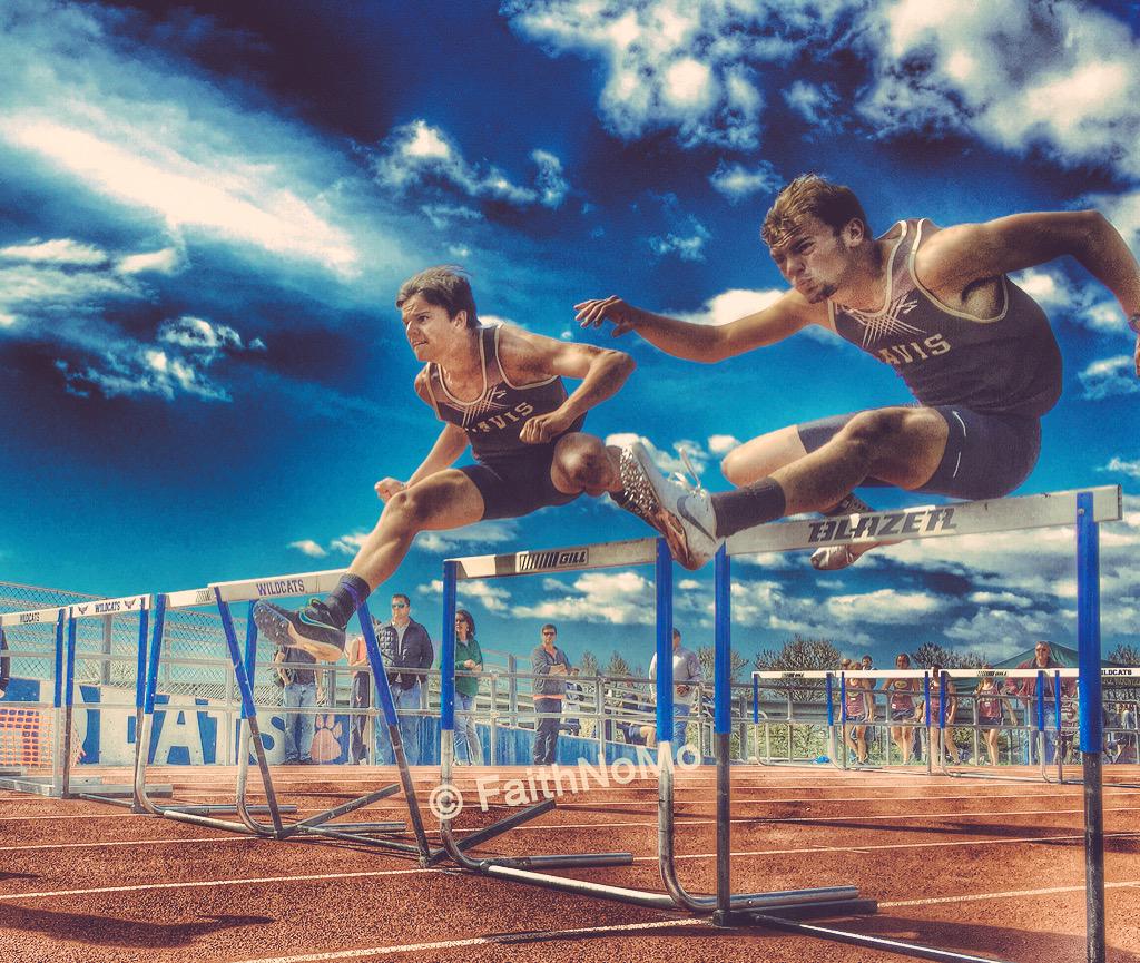 davistrackandxc's tweet photo. Good job at Woods Cross Invite. #davistrack @RunnerSpace_com @DyeStat @milesplit @FloTrack http://t.co/YdGJNX2pxS