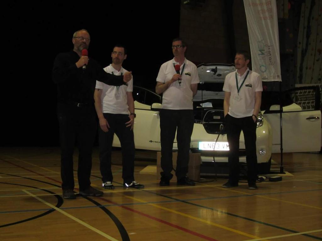 ecocars1's tweet photo. #chatandcharge @pluginadventure @bobbyllew #i8toOrkney #evcarshow http://t.co/2kuYYqL32z